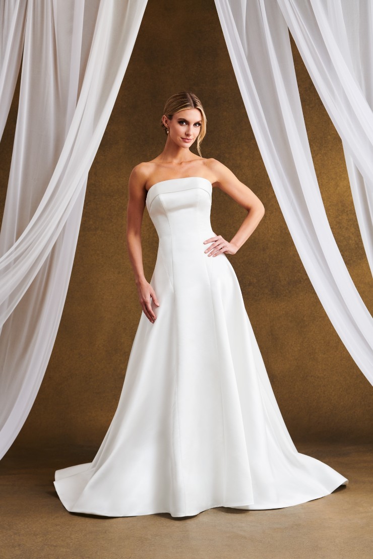 Kelly Faetanini Celestia-HS #0 default picture