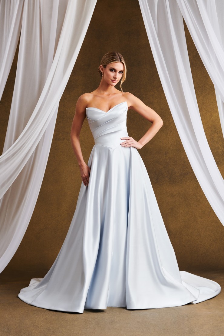 Kelly Faetanini Elysia-IB #0 default picture