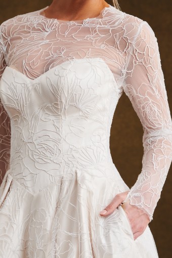 Kelly Faetanini Empress $4 thumbnail