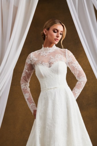 Kelly Faetanini Majesty $1 thumbnail