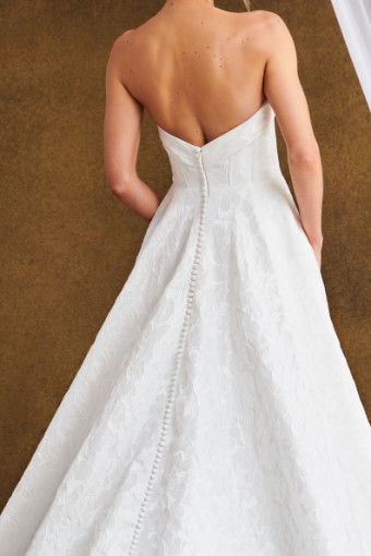 Kelly Faetanini Serenity $3 thumbnail