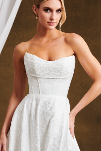 Kelly Faetanini Serenity $2 thumbnail